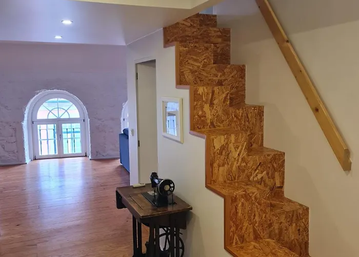 Premium Familiares - Loft Bemyguest アパート ヴィゼウ